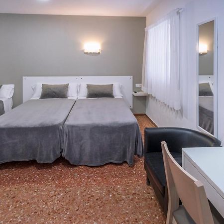 Hotel Catalunya Express Таррагона Экстерьер фото